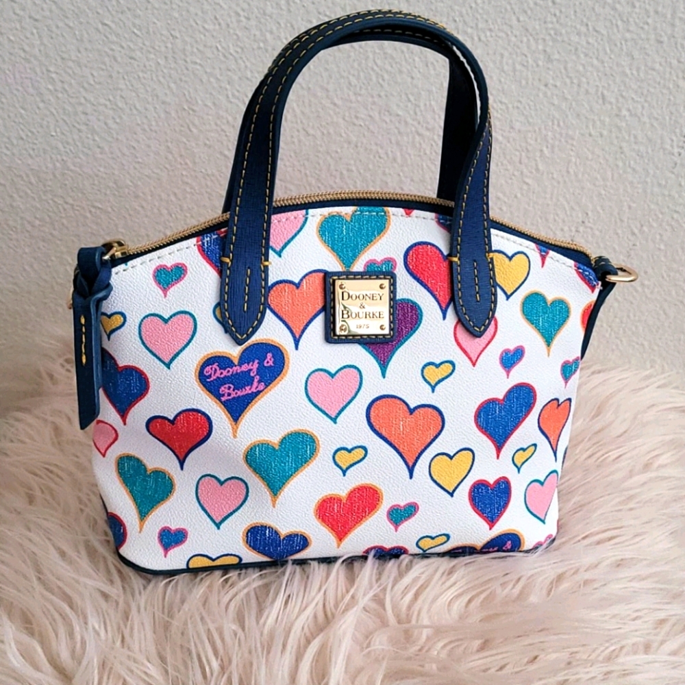 🧡 DOONEY BOURKE HEART BAG ❤